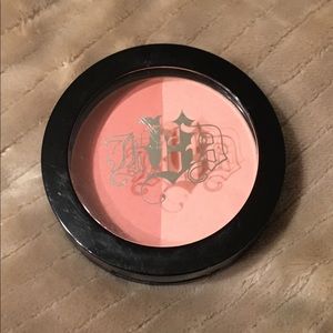 Kay Von D Shade & Light Blush